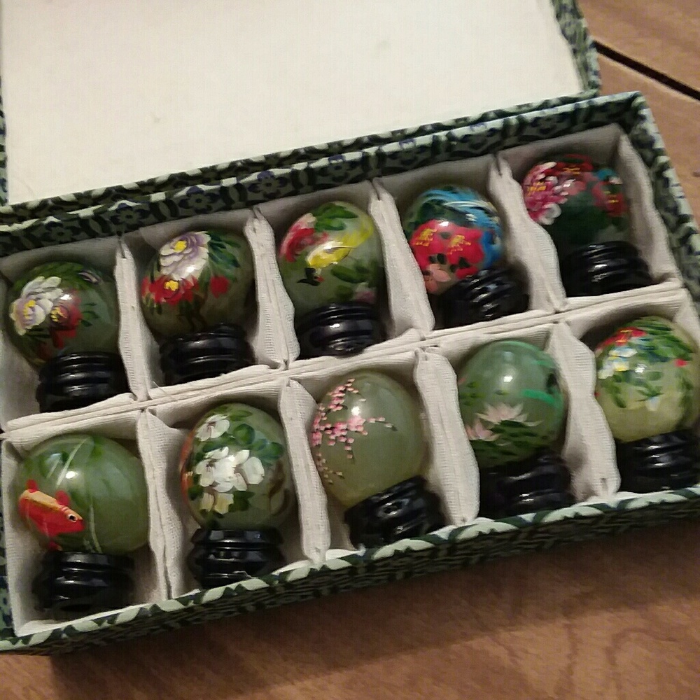 Hand Painted Chinese Egg Set